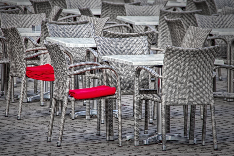 chairs-4033042